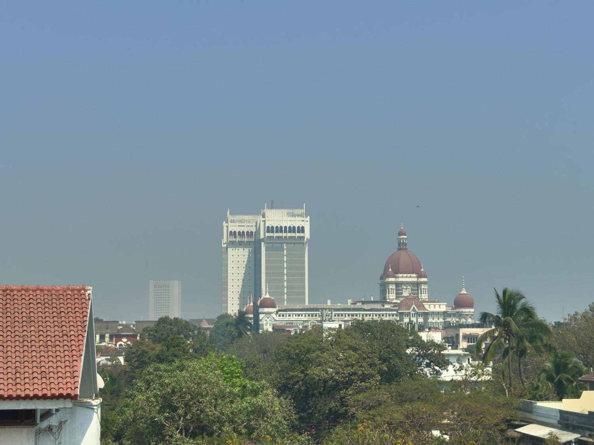 The Majlis Hotel - Colaba Mumbai Exterior foto